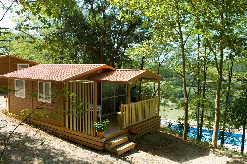 Le Bourdieu Hotel Durfort  Стая снимка